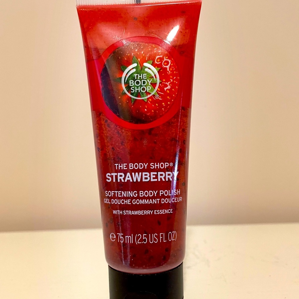 The Body Shop Strawberry Softening Body Polish